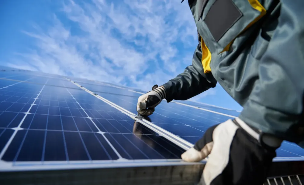 Pose de panneaux solaires à Luzech